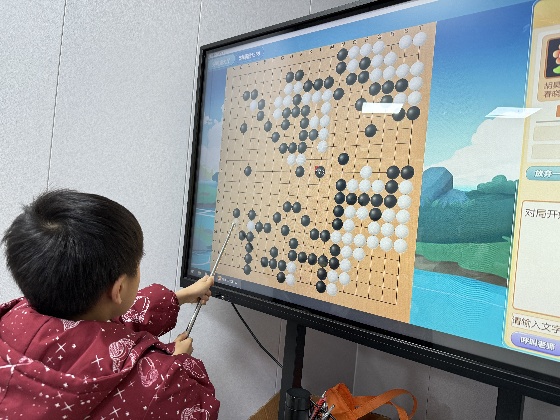 棋院小棋手-清源網(wǎng)絡課堂下棋_副本.jpg