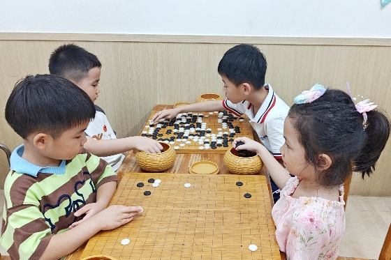 高手過招，步步驚險_副本.jpg